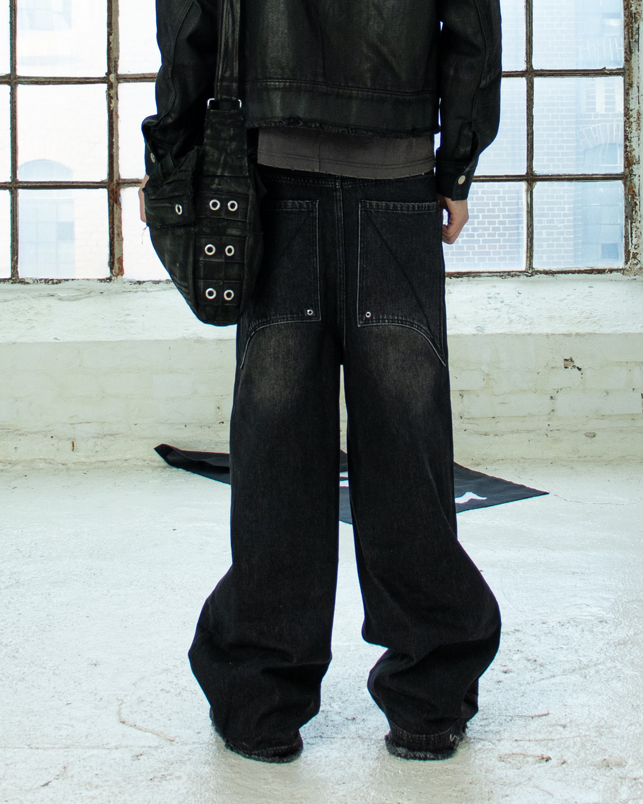 Somnium binary grey washed denim